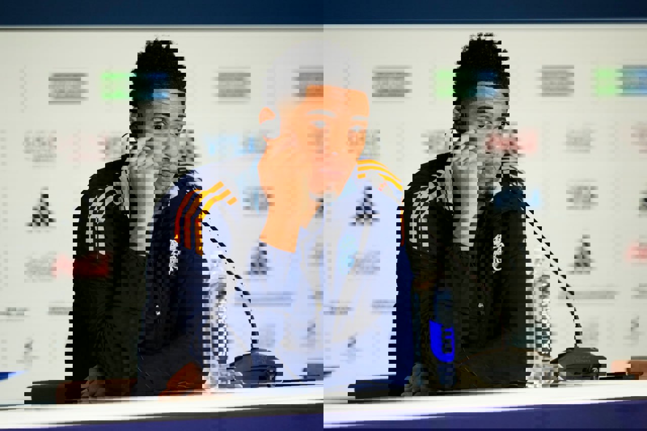 2123906