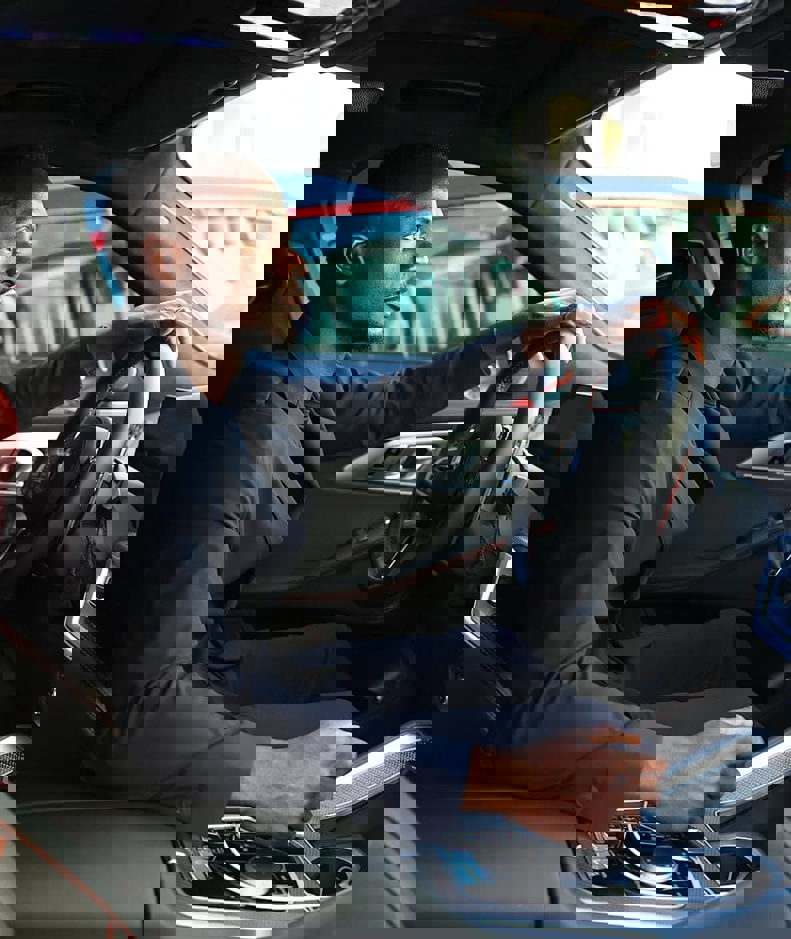 2123912