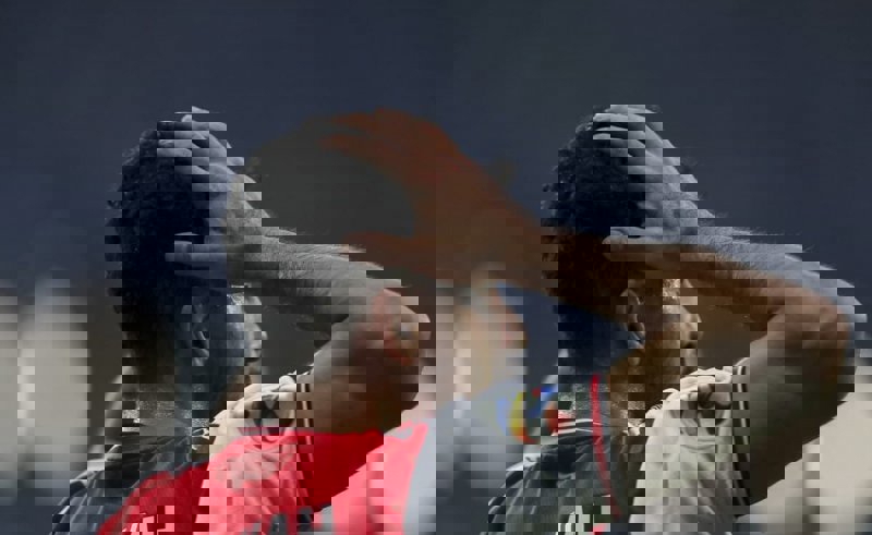 2124105
