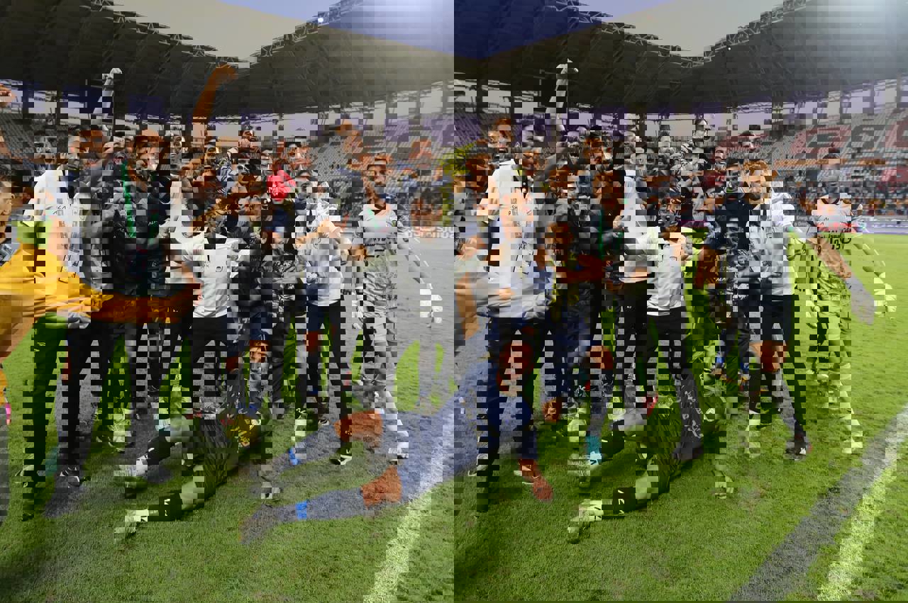 2124046