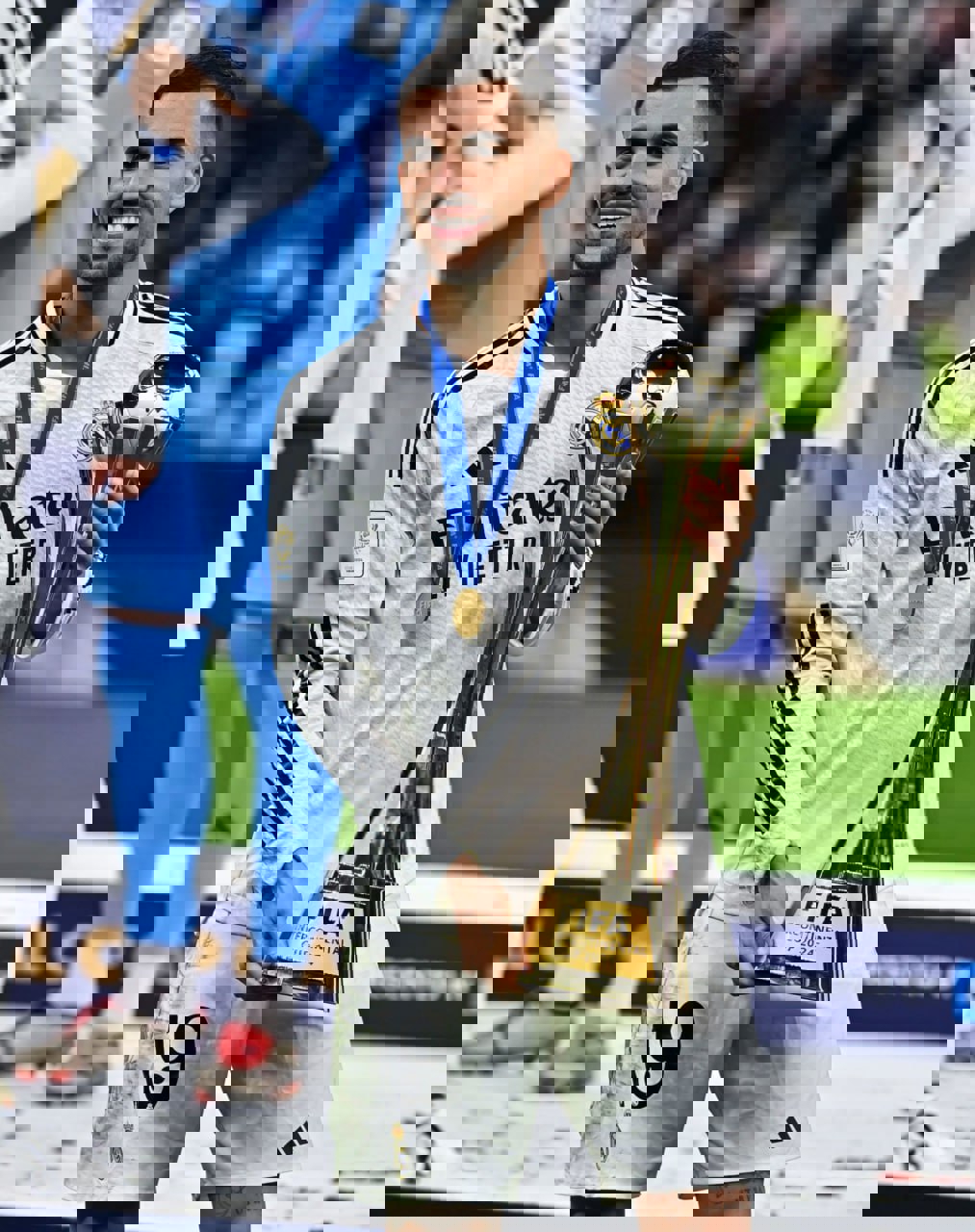 2124293