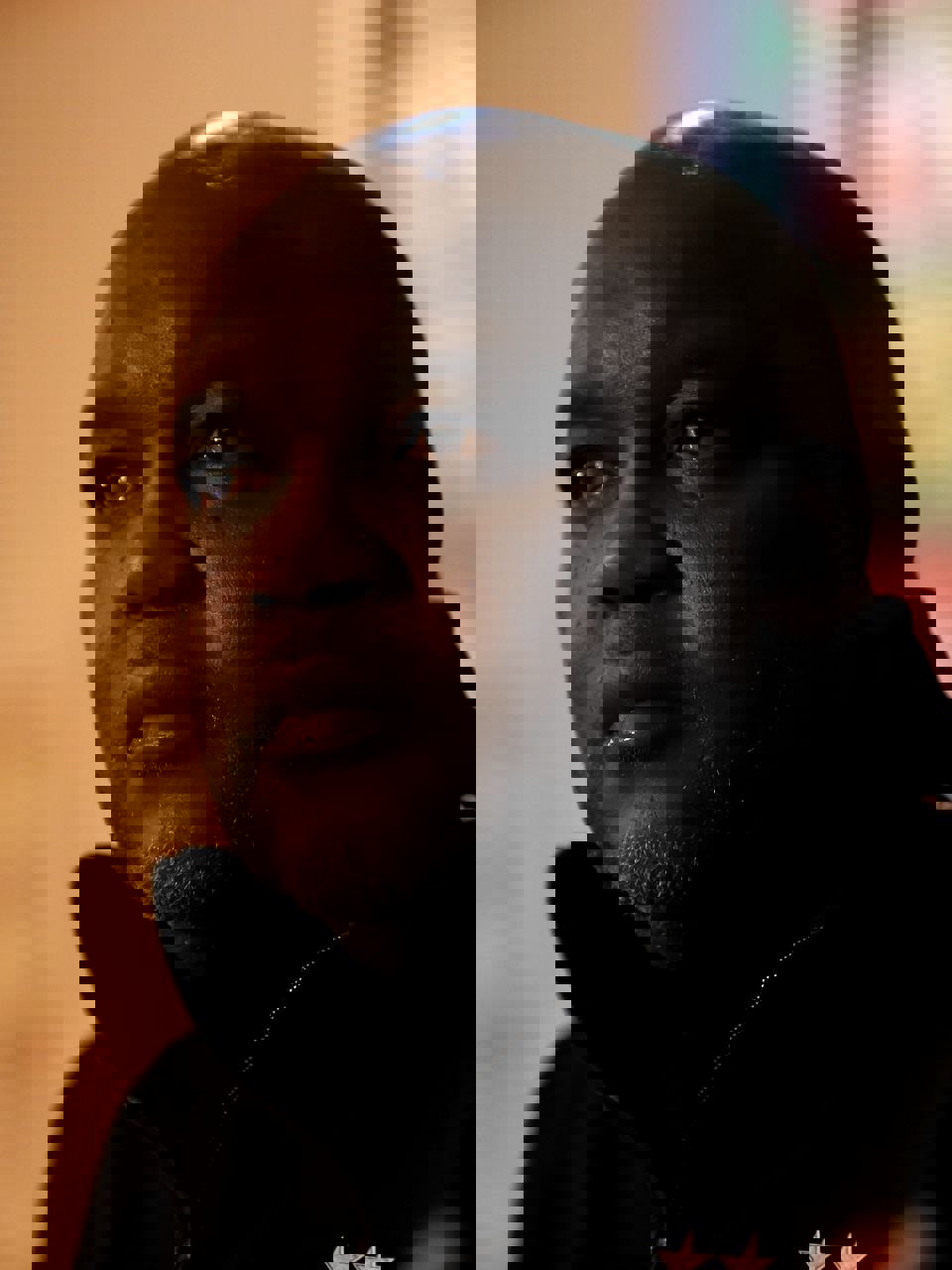 2124369