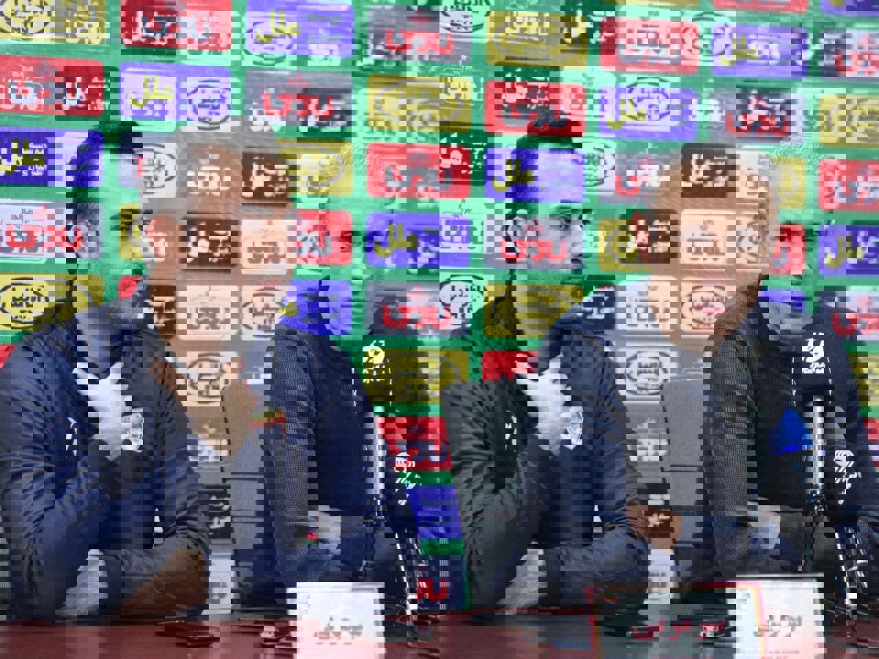 2124352