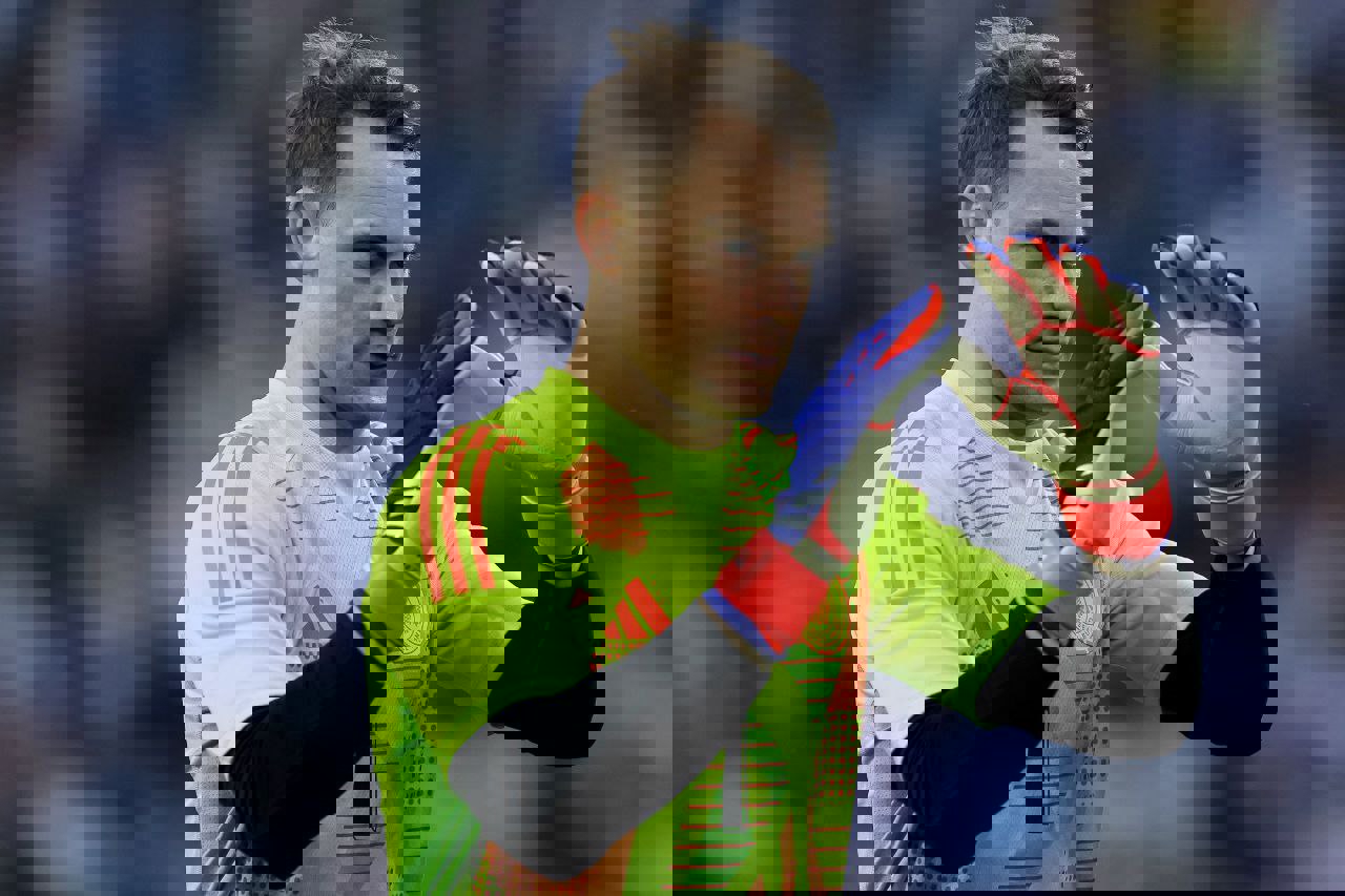 2124321
