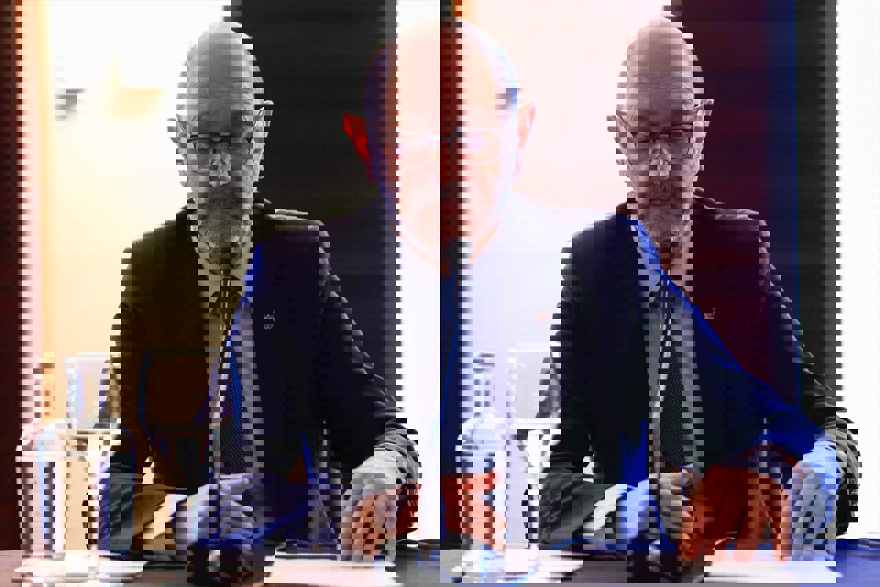 2124407