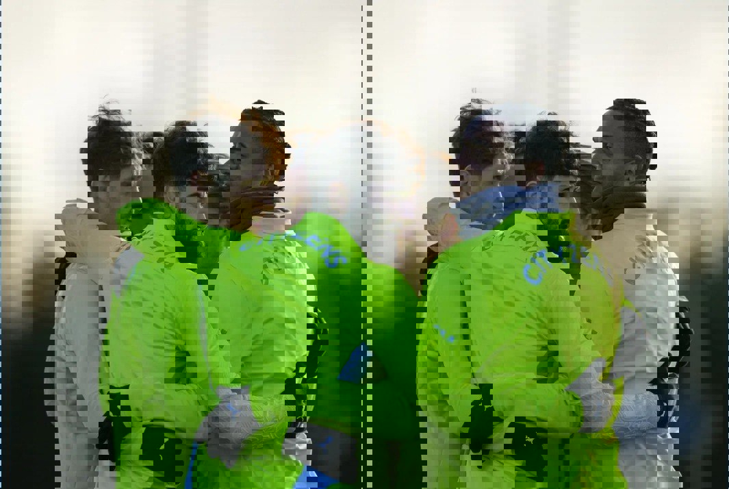 2124569