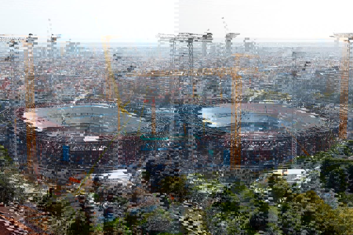 2124577