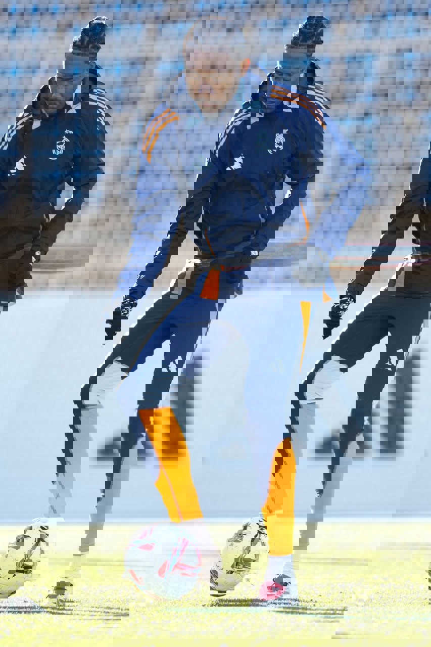 2124827