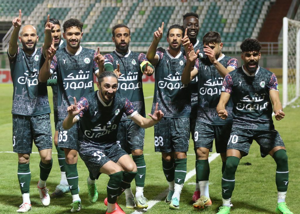 ذوب آهن 1 - 0 ملوان: سه امتیاز برای عبور از استقلال