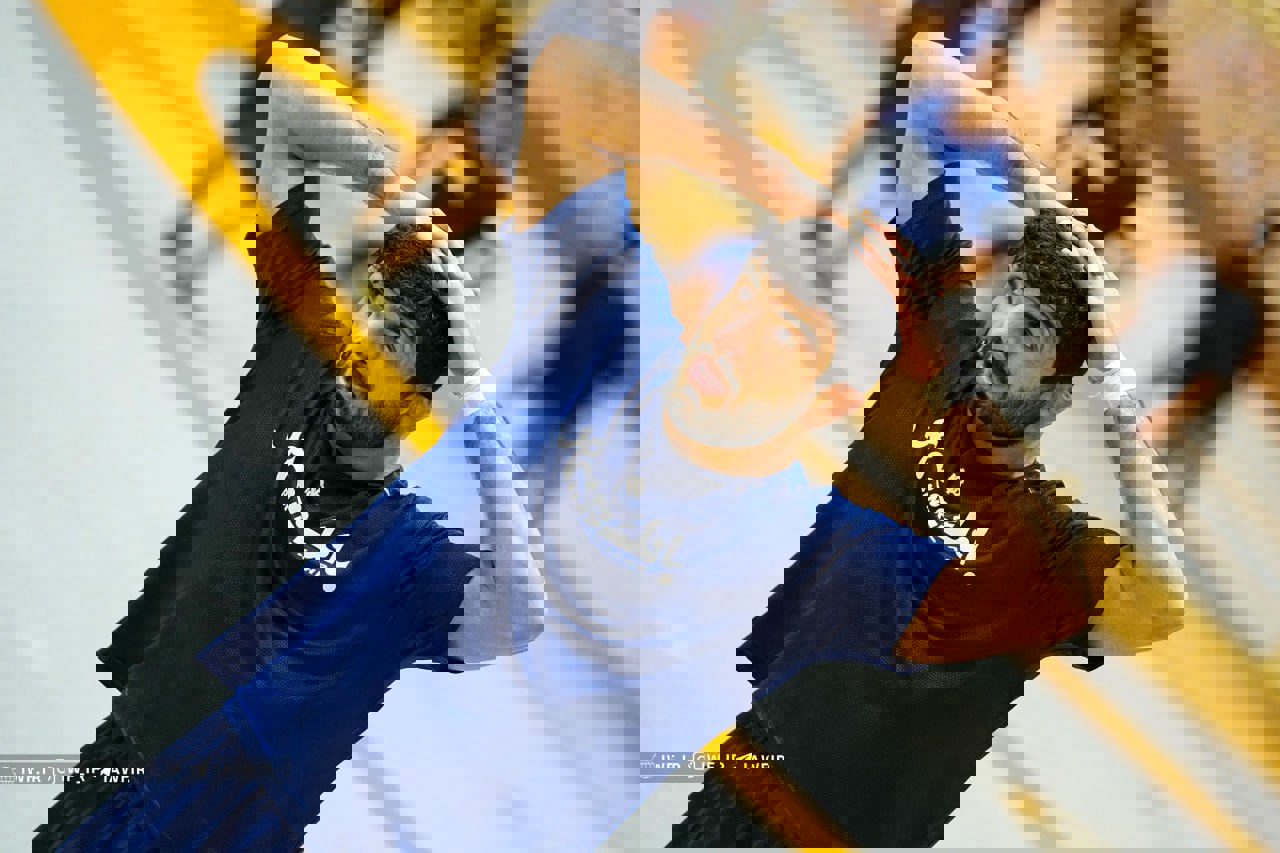 2125598