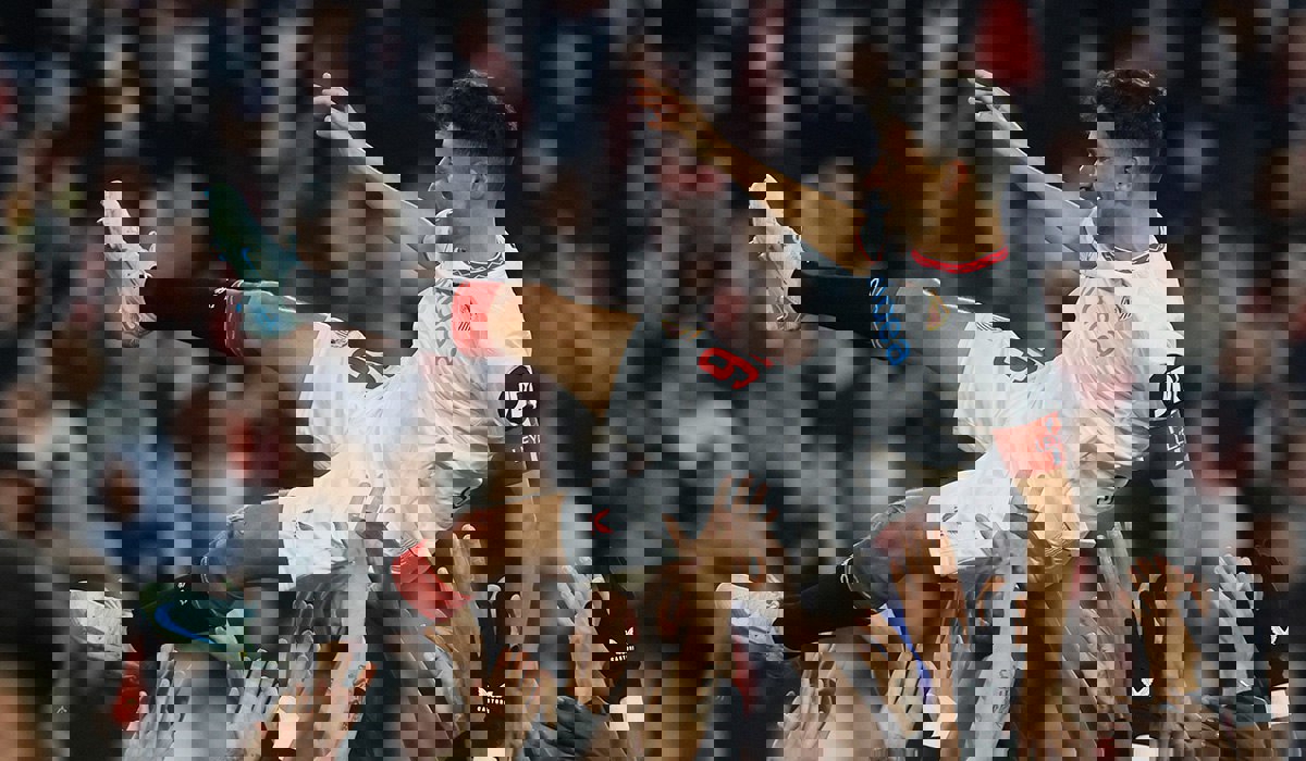 2125605