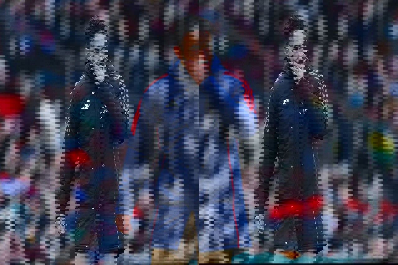 2125887