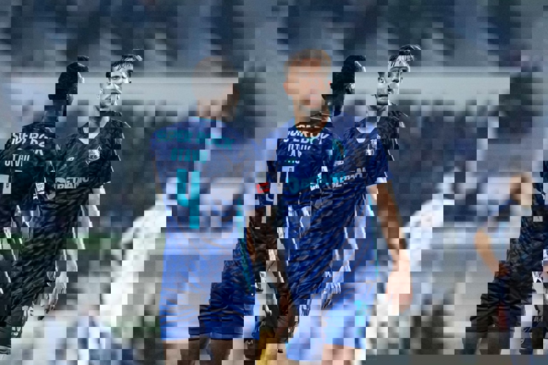 2126302