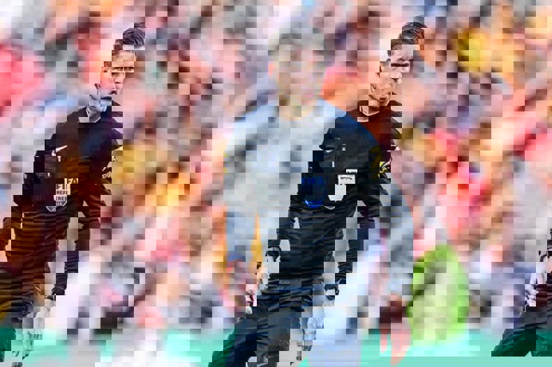 2126931