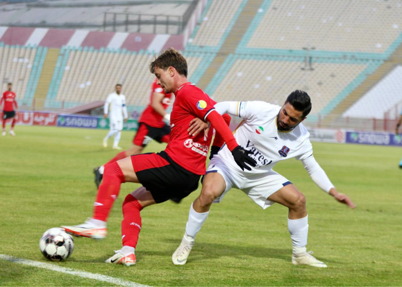 گزارش زنده: نساجی 0-0 تراکتور 