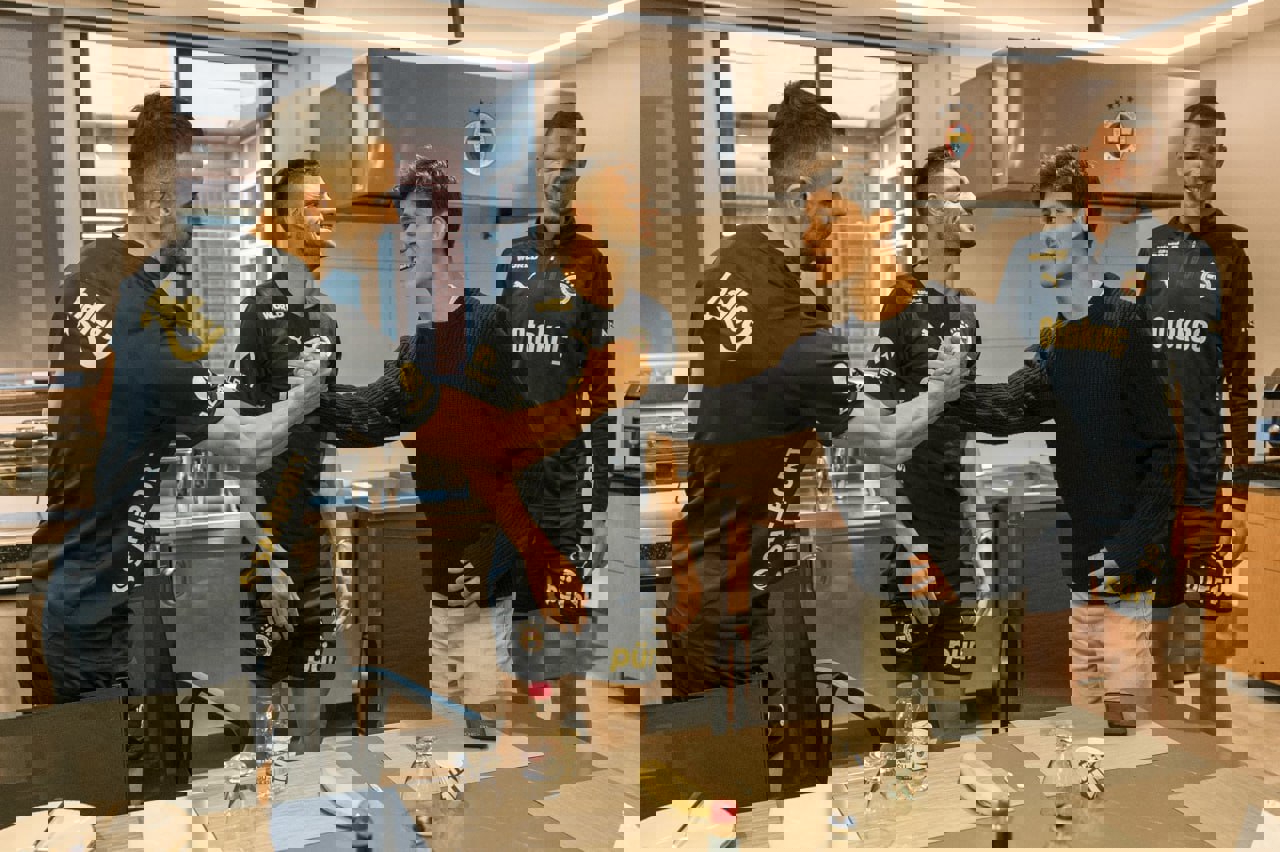 2127650