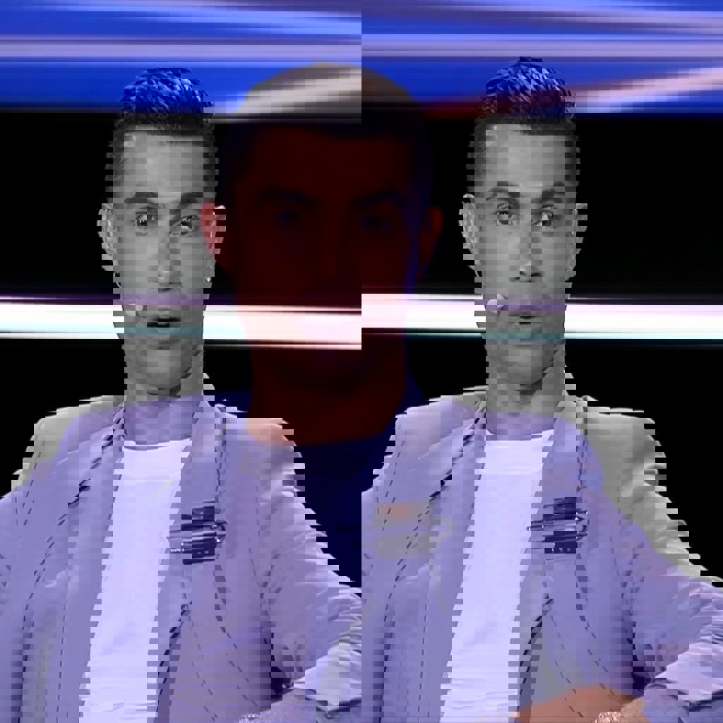 2127563