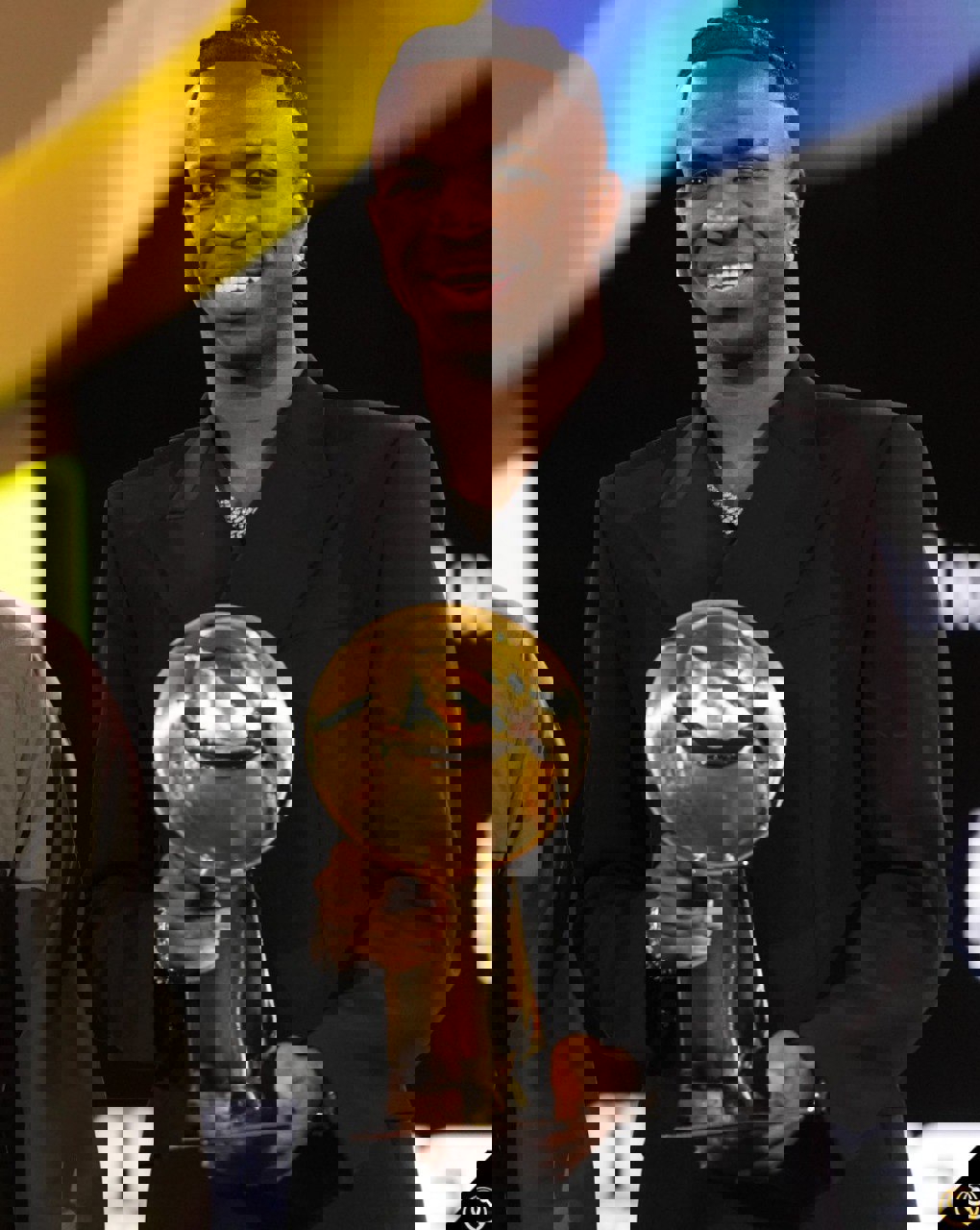 2127763
