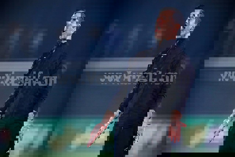 2127884