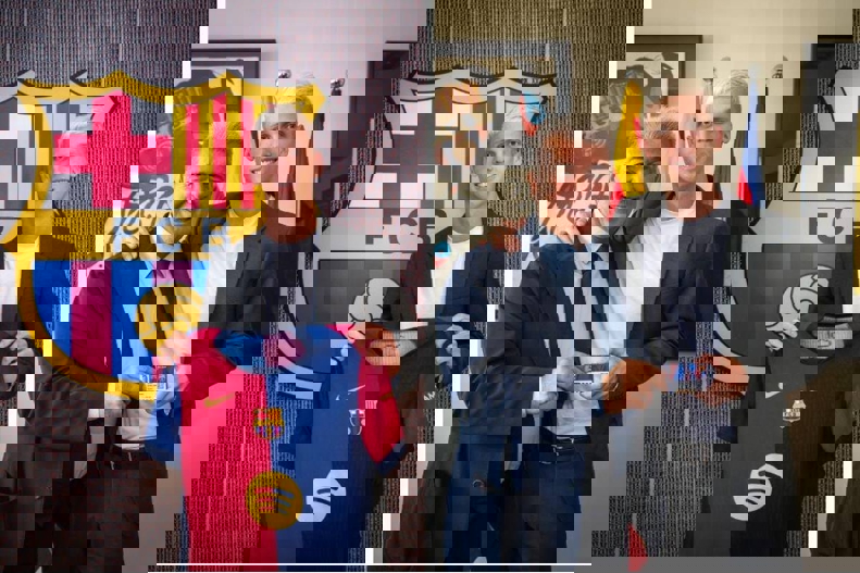 2127914