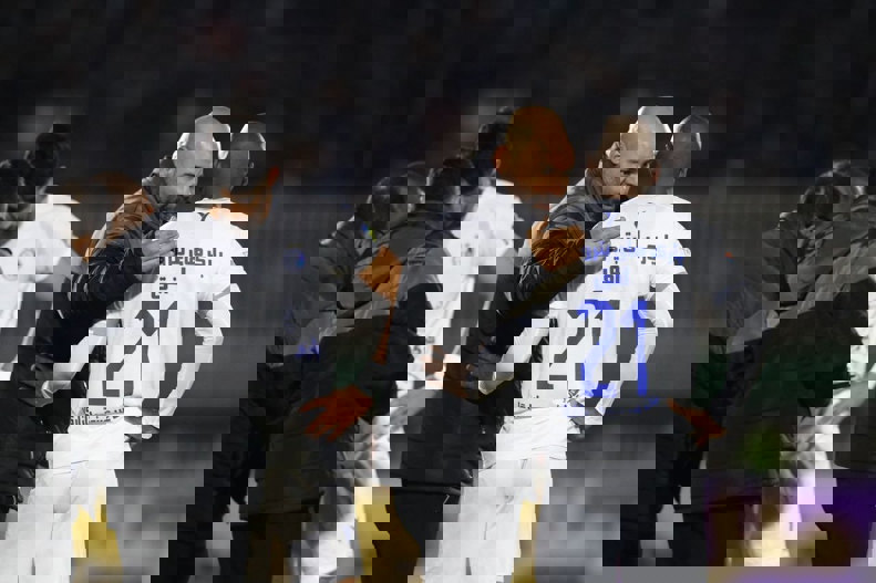 2127989