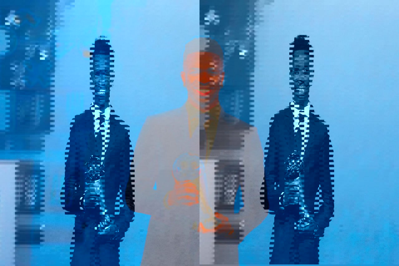 2128213