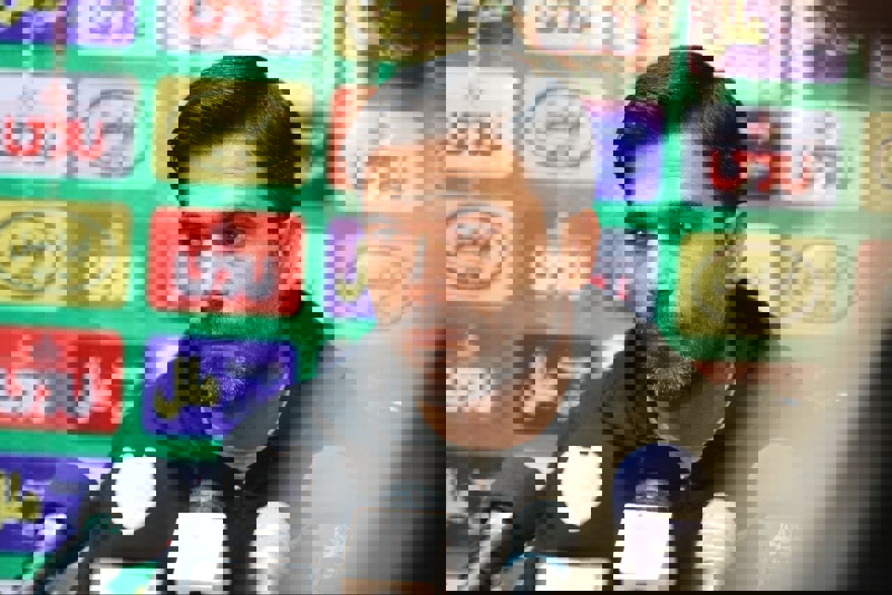 2129163