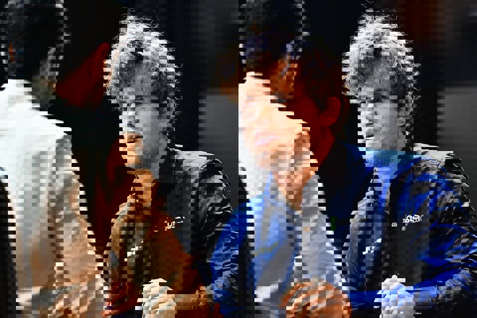 2129334