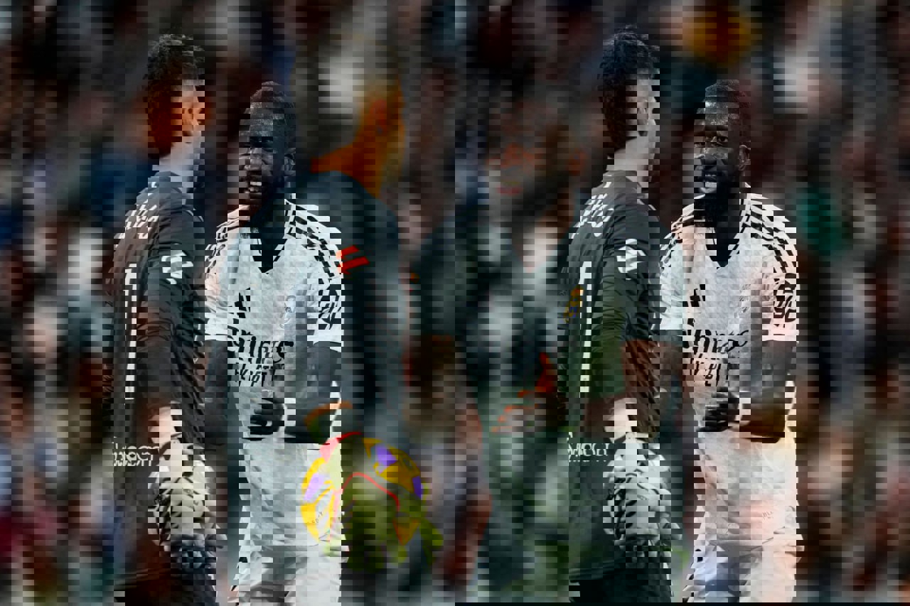 2129521