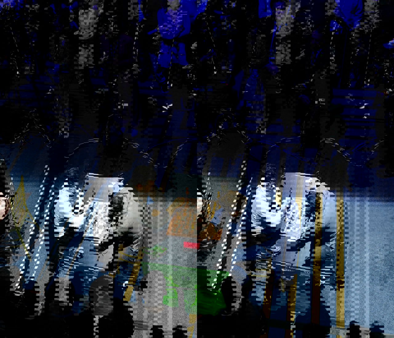 2129506