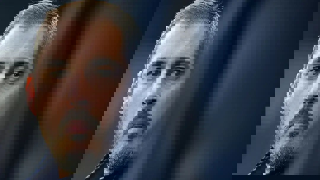 2129563
