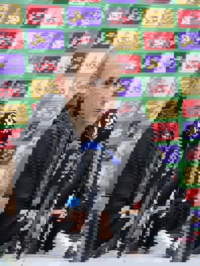 2129627