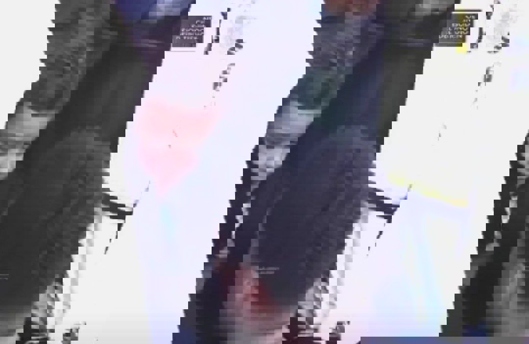 2129704