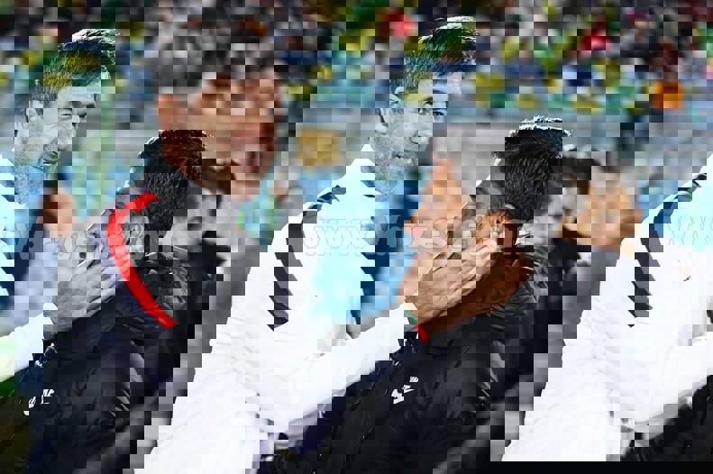 2129649