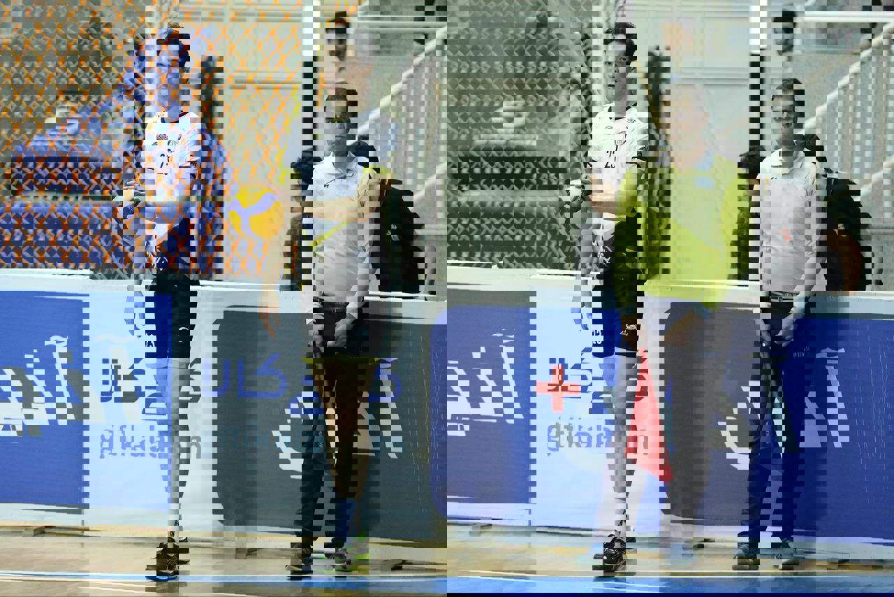 2130313