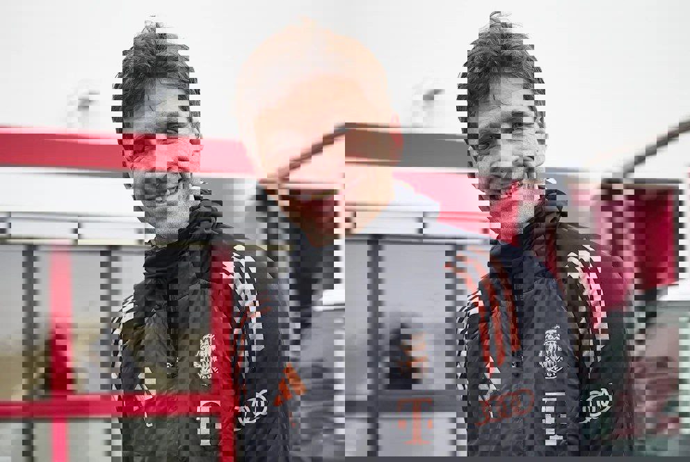 2130305