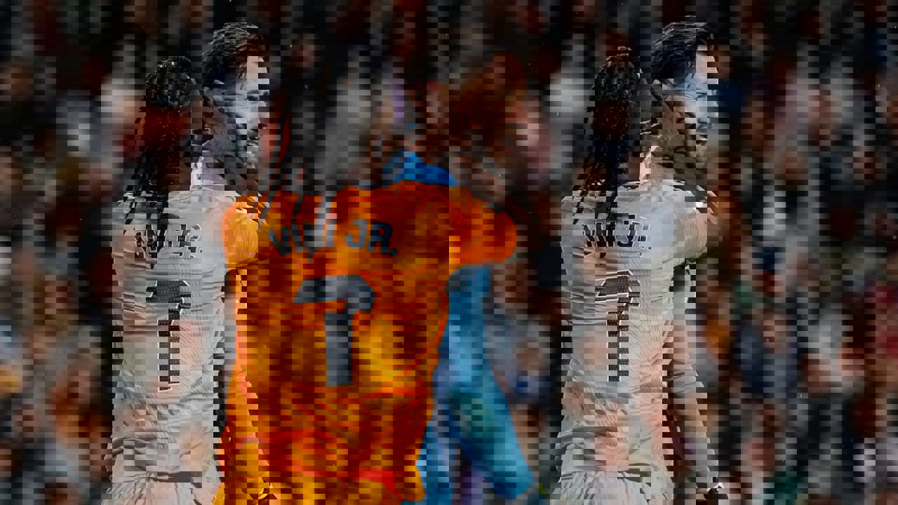 2130649
