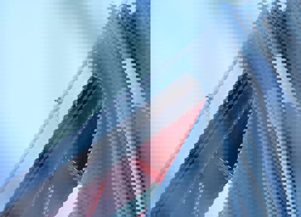 2130810