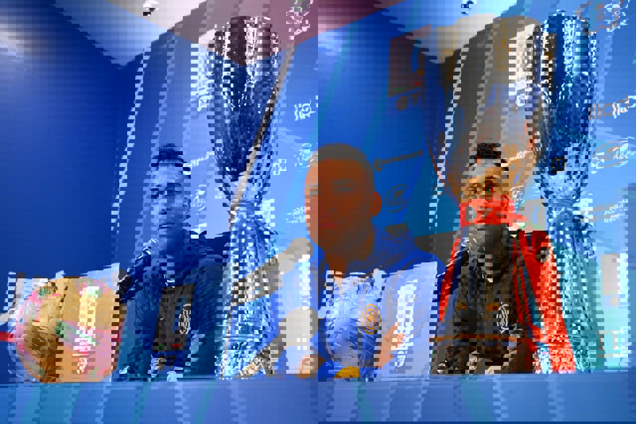 2130927
