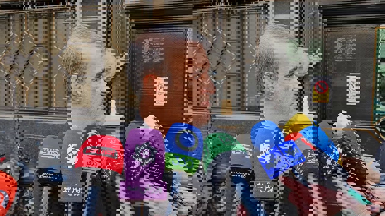 2130946