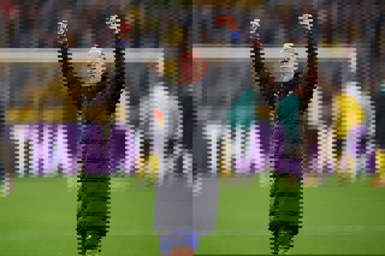 2130987