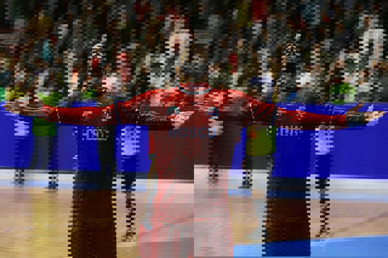 2131048
