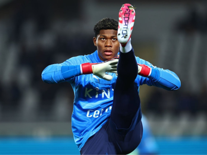 دروازه‌بان تیم ملی ژاپن به آرسنال می‌رود!