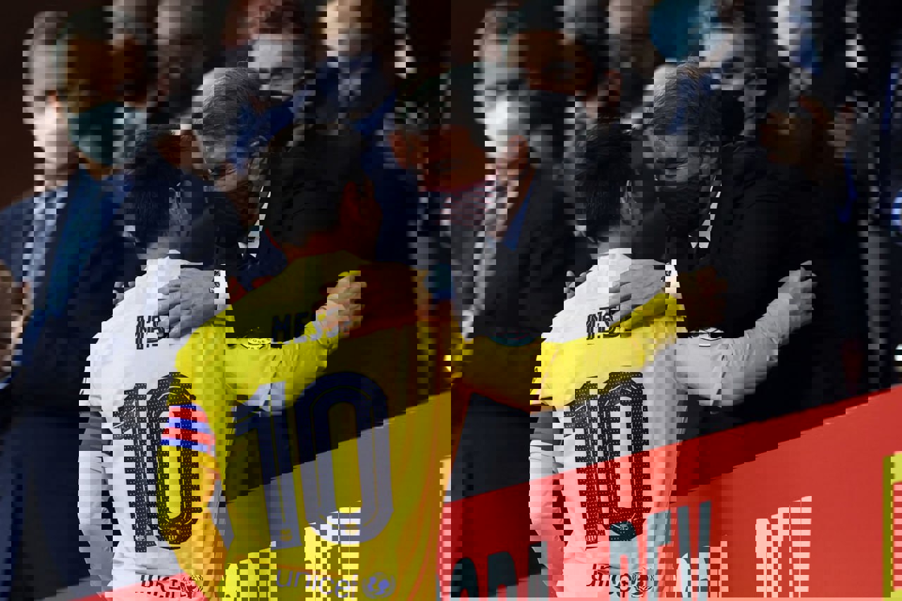 2131290