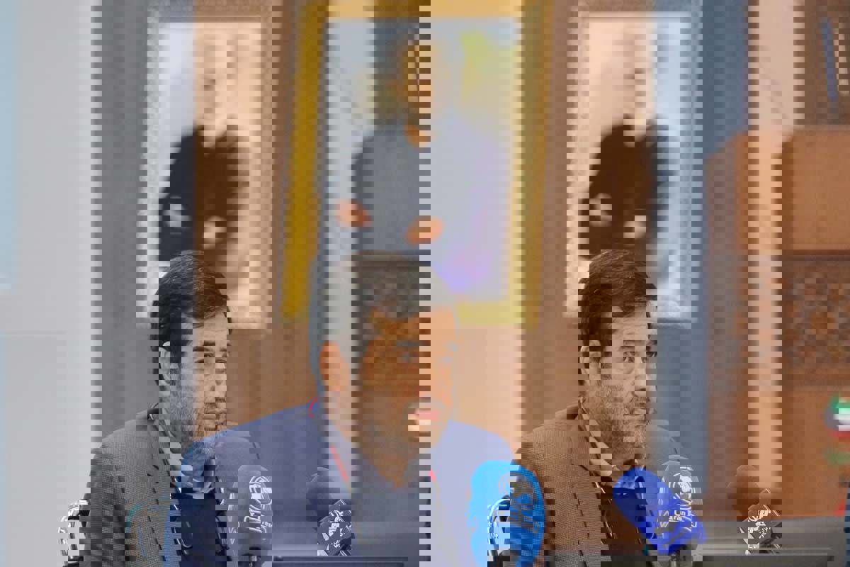 2131403
