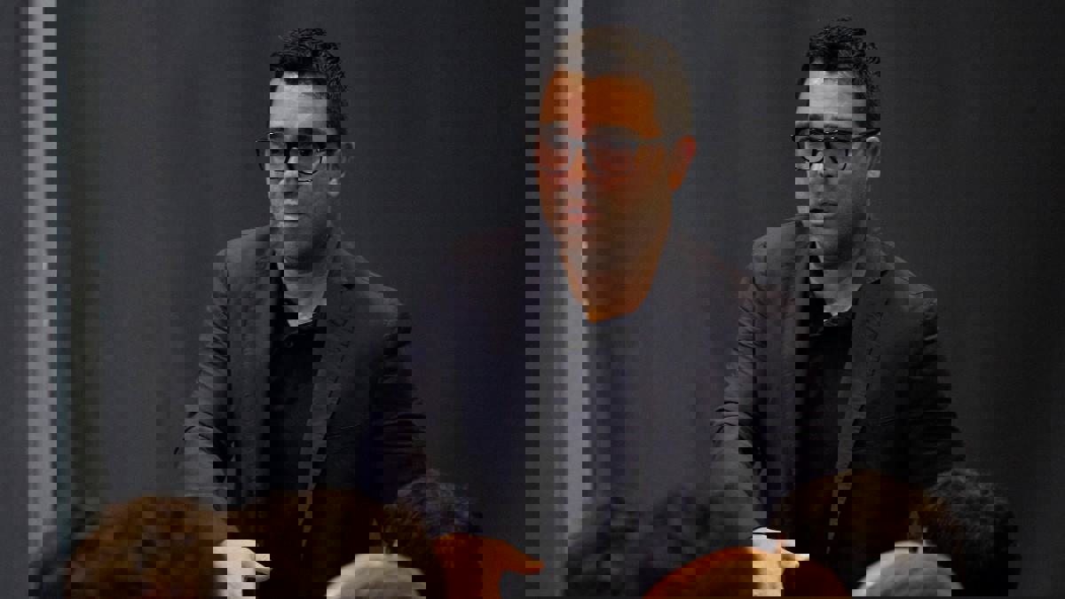 2131382