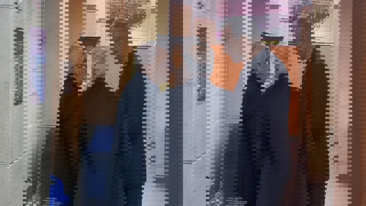 2131792
