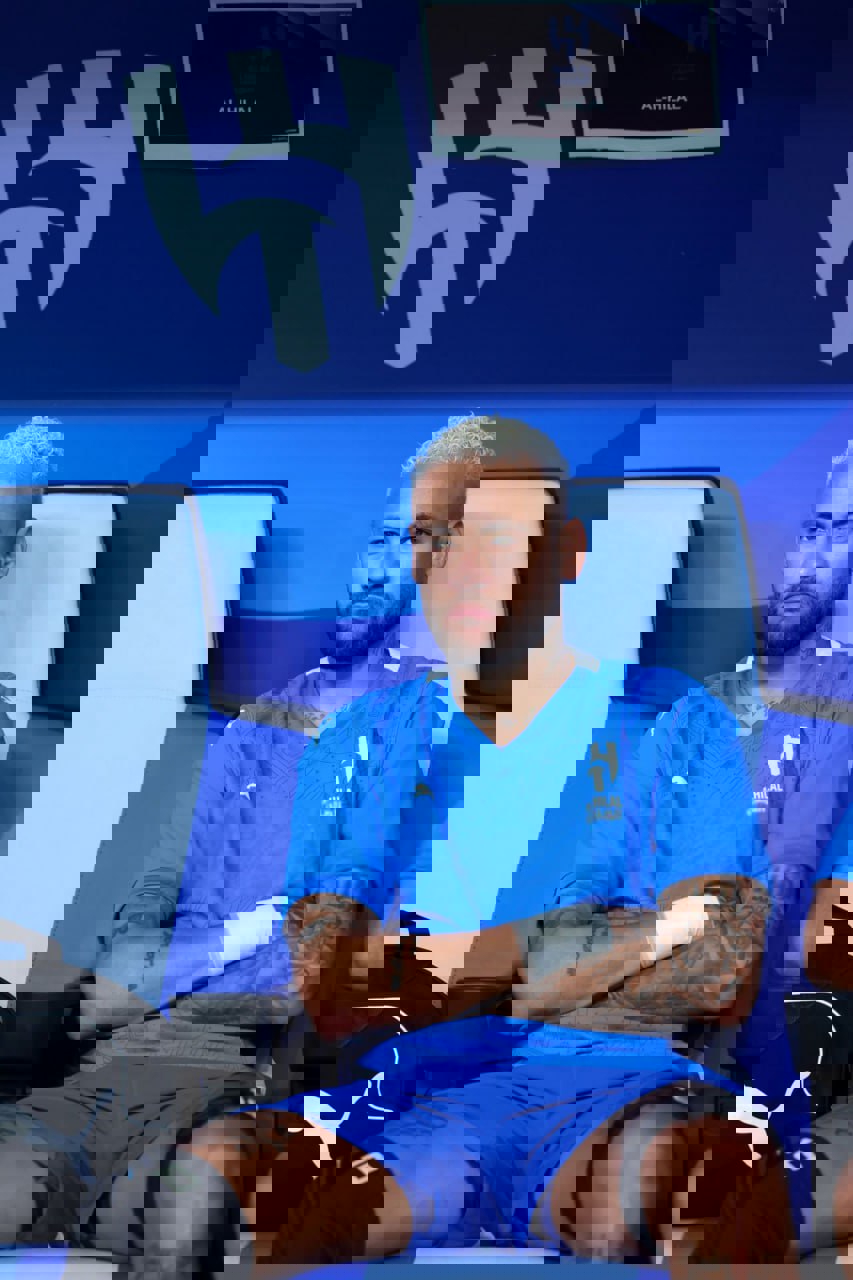 2131838