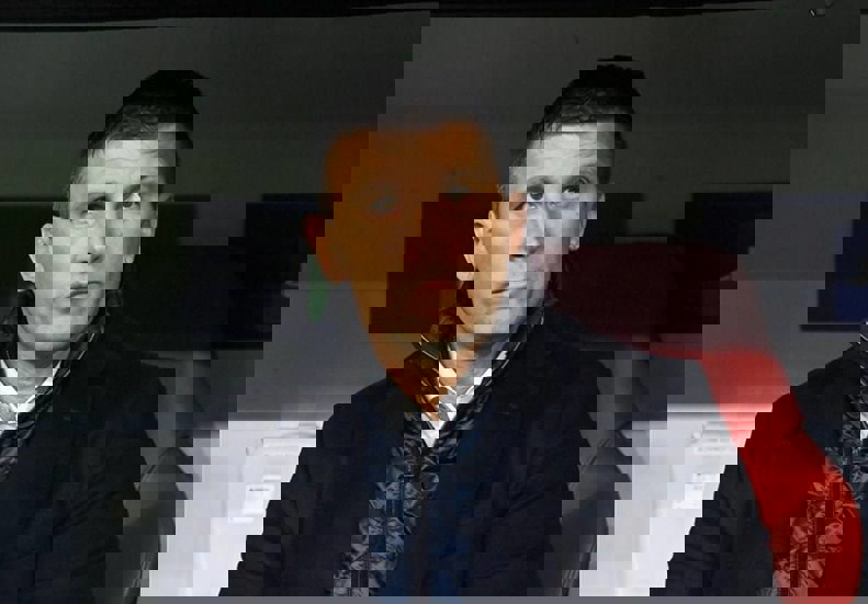 2132332