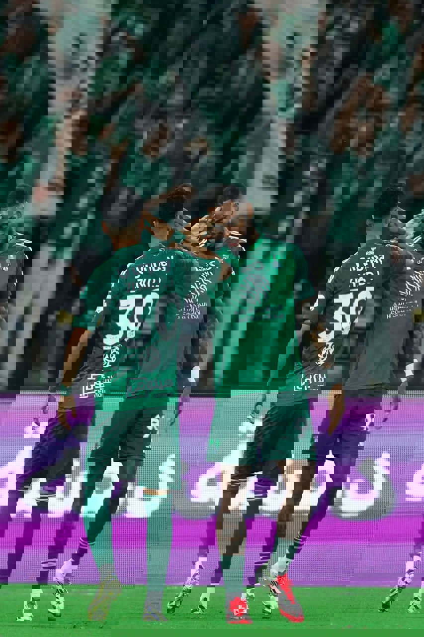 2132880